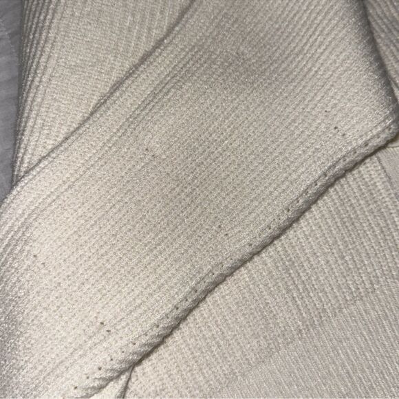 CYRUS L Ivory Three Button Boxy Fit Drop Sleeve Cozy Knit Cardigan - Picture 14 of 16